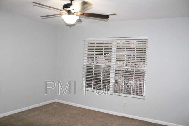 Building Photo - 1147 Spicewood Pines Rd