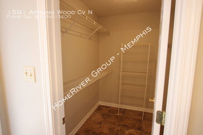 Building Photo - Updated Cordova Home!