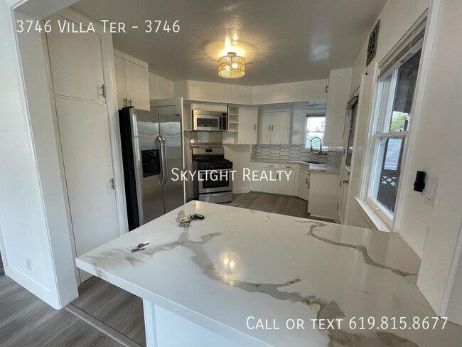 Building Photo - 3746 Villa Terrace