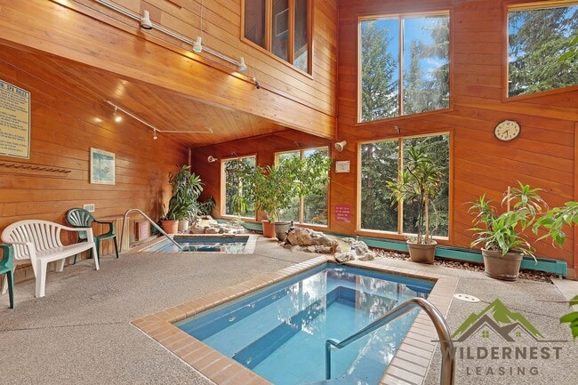 Building Photo - TWO MONTH Summer Rental  -Timber Ridge Condo - Cozy 1 Bedroom/1 Bath w/Fireplace and Pull-out couch