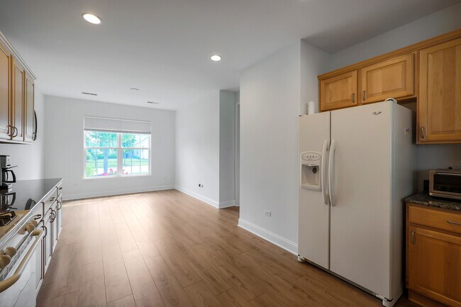 Building Photo - 11895 Bloomfield Dr