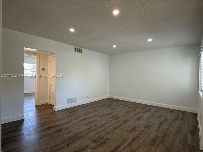Building Photo - 2401 NW 9th Terrace