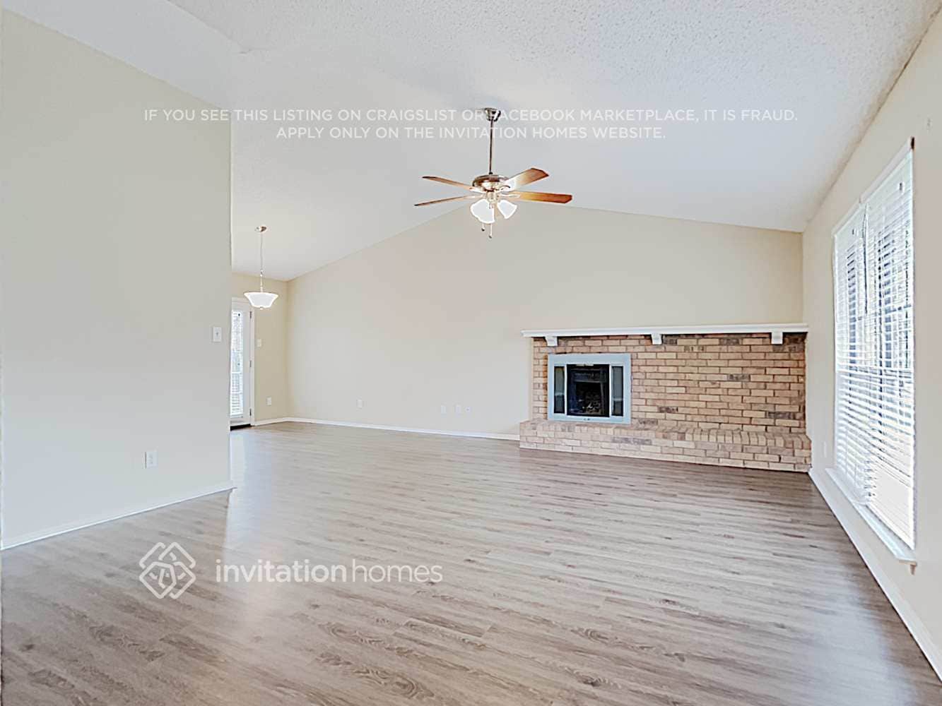 Building Photo - 503 Thorn Wood Dr