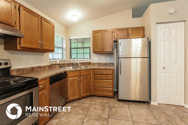 Building Photo - 5248 Telford Ct