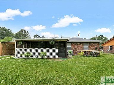 Building Photo - 230 Deerwood Ct