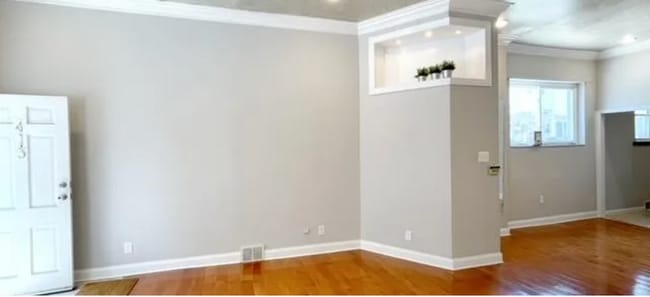 Building Photo - 413 W Porter St