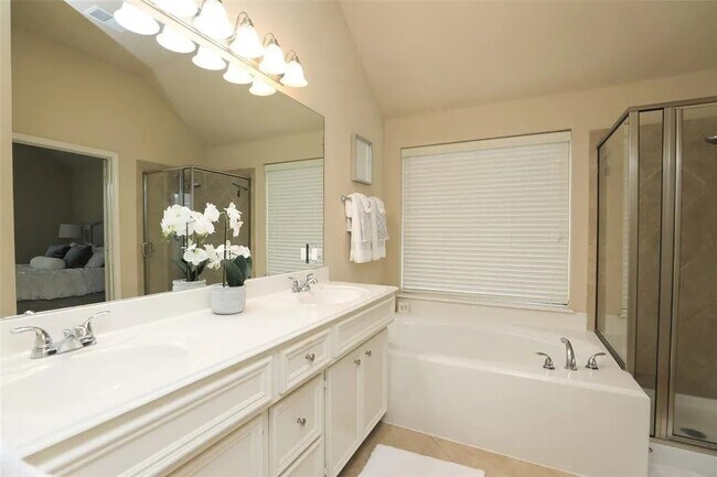 Building Photo - 13414 Barons Lake Ln