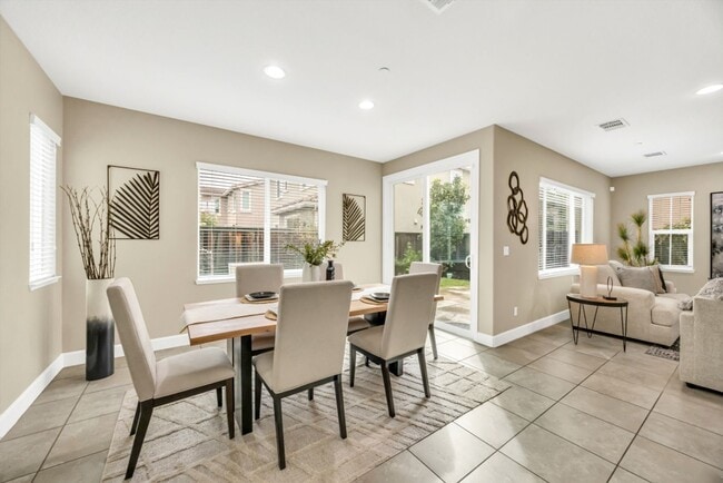 Building Photo - 1437 Cummings Way