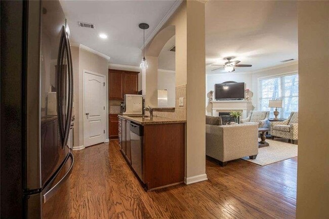 Building Photo - 2396 Meadow Falls Ln