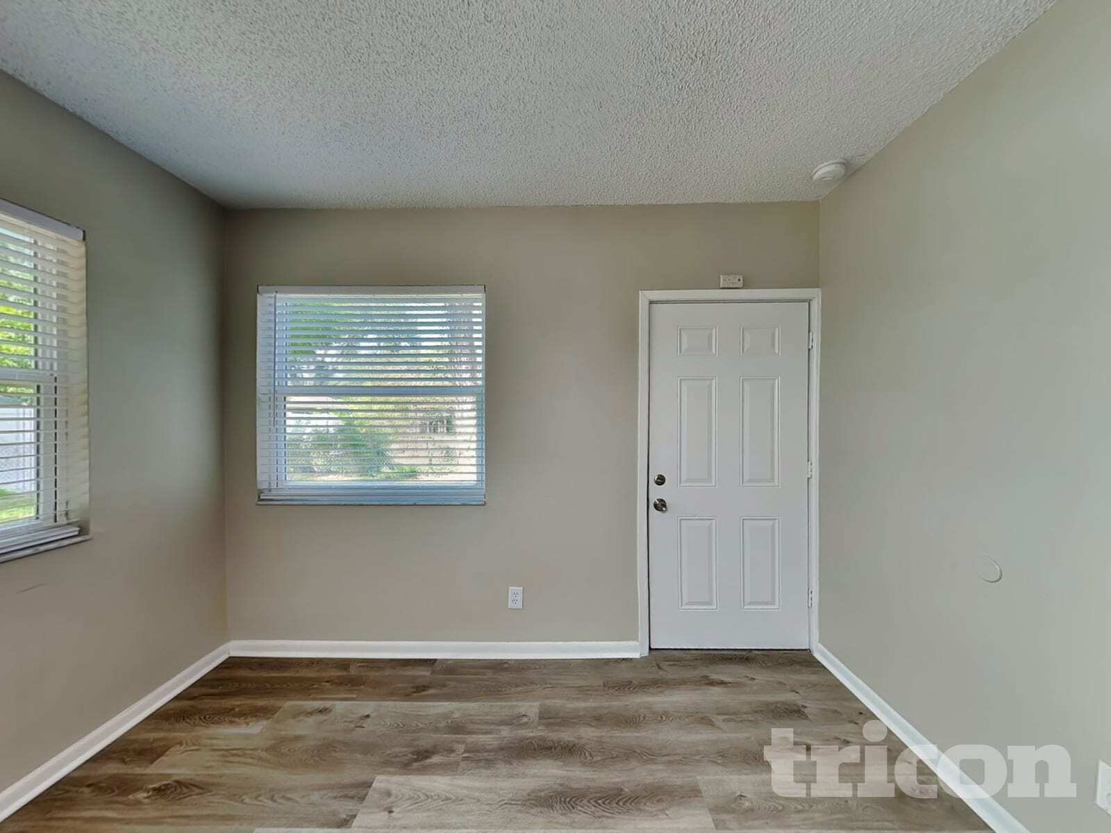 Building Photo - 1404 Fernwood Pl