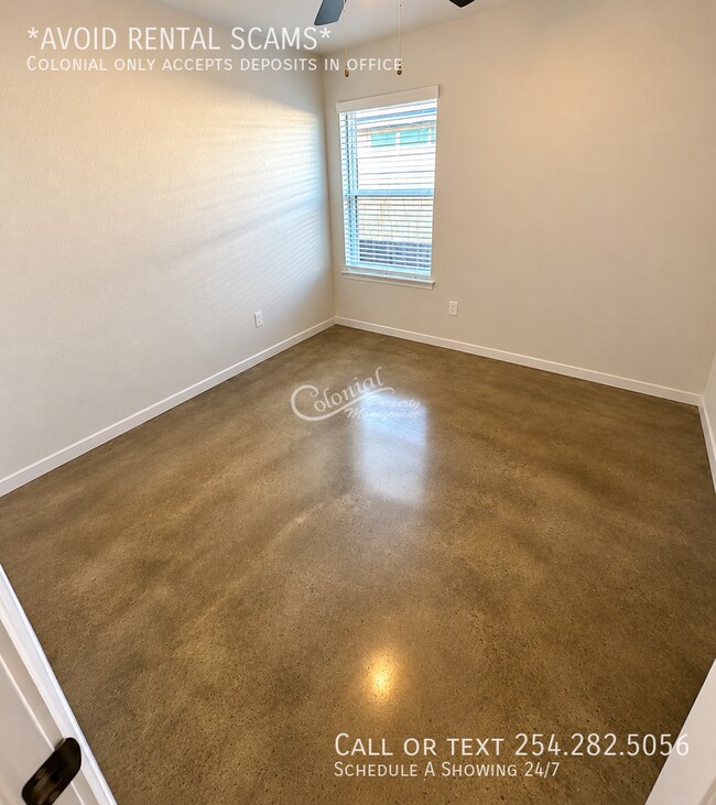 Building Photo - 3111 Stonewall Dr
