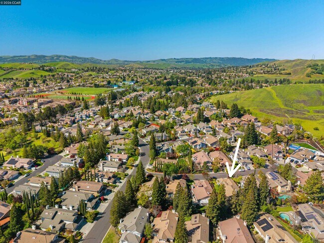 Building Photo - 313 Deepcreek Ct