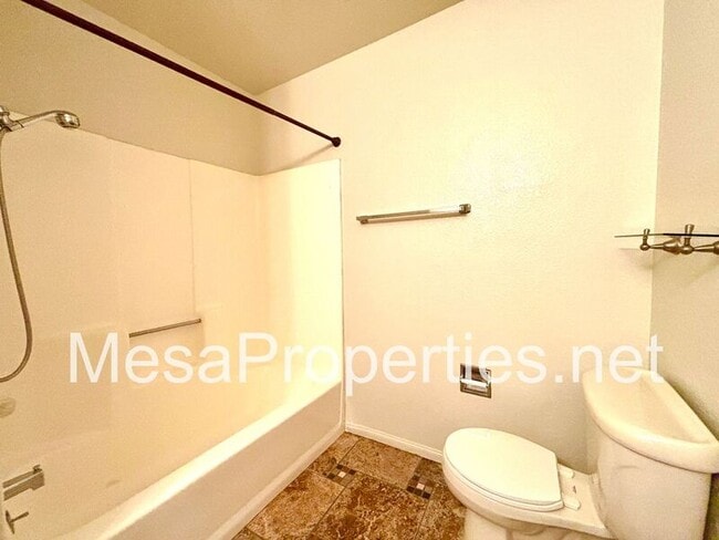 Building Photo - 15019 Spruce St