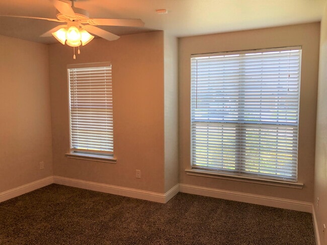 Building Photo - 5524 110th St