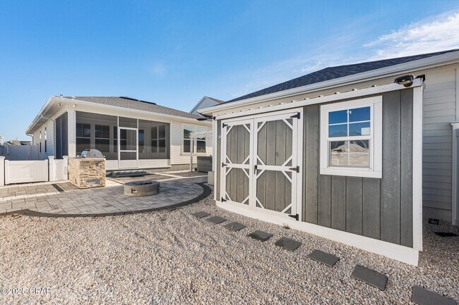 Building Photo - 1301 Savory Ct