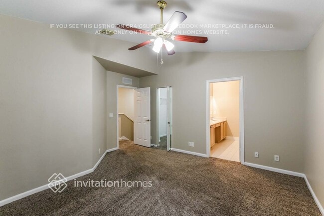 Building Photo - 3064 Waddell Ave