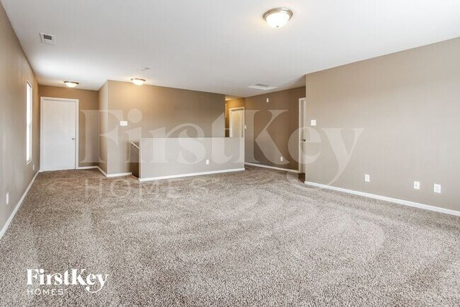 Building Photo - 2859 Beethoven Ave