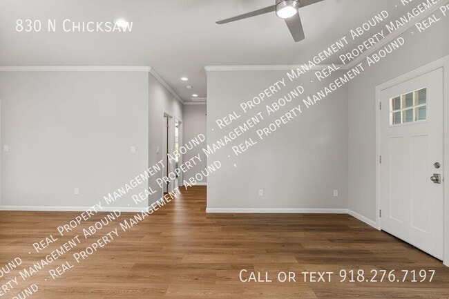 Building Photo - 830 N Chickasaw Ave