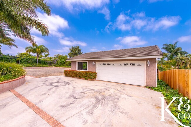 Building Photo - 1612 San Rafael Way