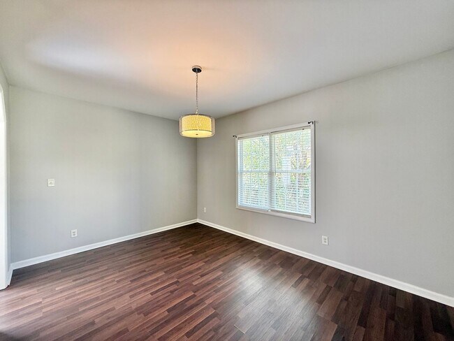 Building Photo - Newly Remodeled 3BD, 2.5BA Raleigh Home wi...