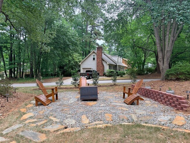 Building Photo - Stunning 4-Bedroom Cary Home with Basement! Available August 5th 2026!