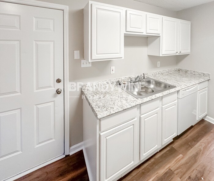 Building Photo - 7250 Oakley Ct