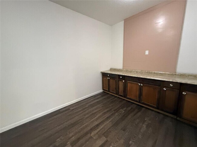 Building Photo - 1225 Greenley Ave
