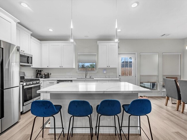 Building Photo - 8407 James Franklin St