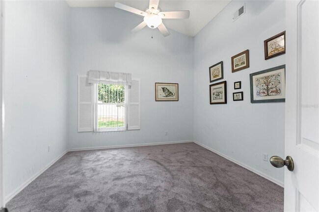 Building Photo - 25316 Crestwater Dr