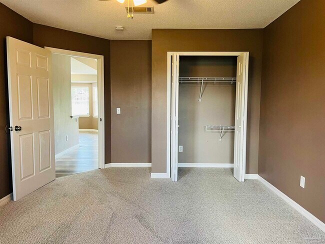 Building Photo - 5498 Keel Dr