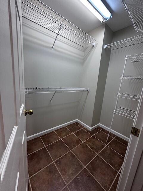 Building Photo - 3507 Lakeside Ct