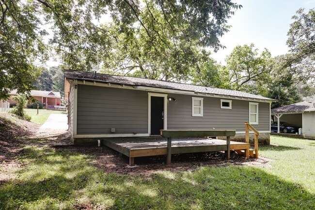 Building Photo - 175 Herman St