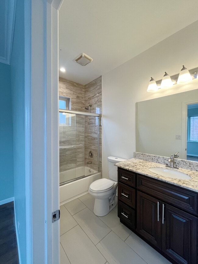 Building Photo - 3527 S Parnell Ave