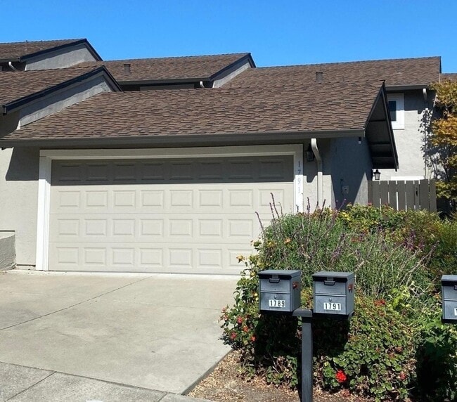 Primary Photo - 1791 Lindo St