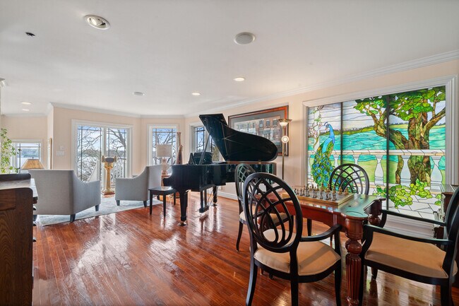 Building Photo - 2718 Willow Point Dr