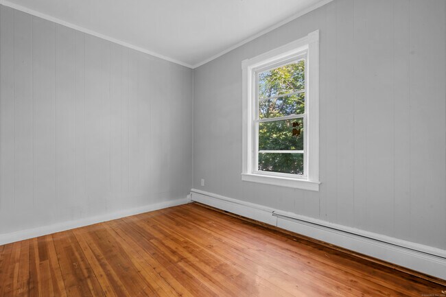 Building Photo - 202 Mather St