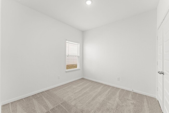 Building Photo - 11820 Whirlaway Dr