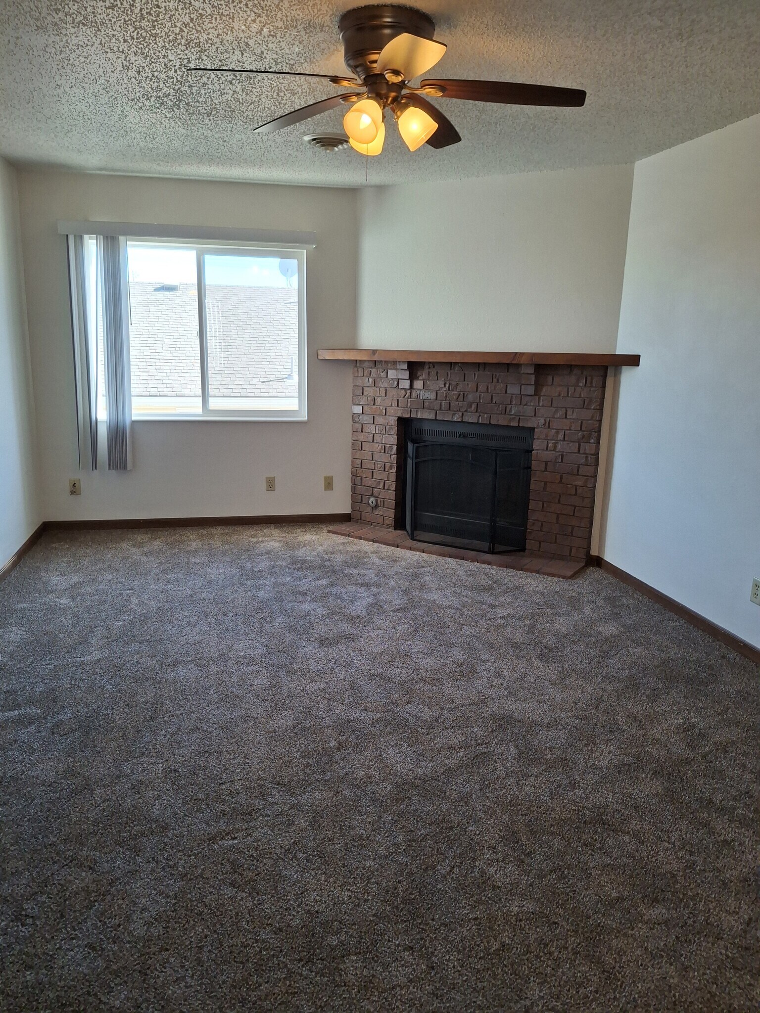 Building Photo - 1304 Galeta Ave