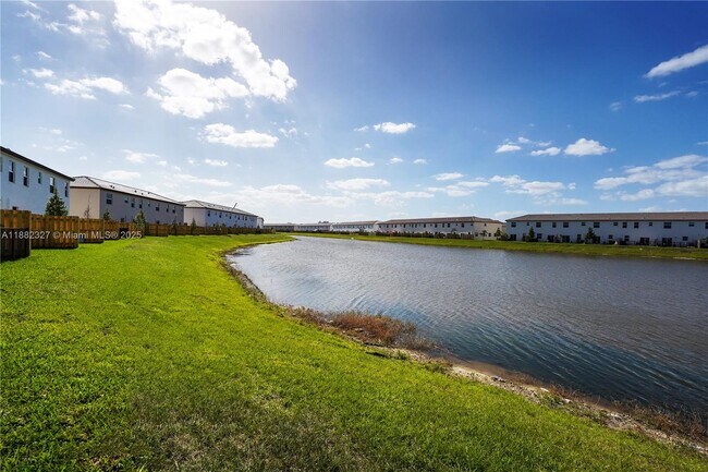 Building Photo - 12832 NW 22nd Pl