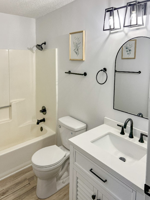 Building Photo - 7 Elm Trail