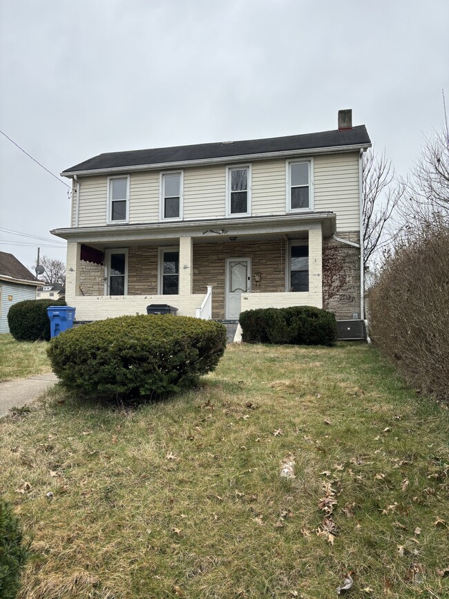 Building Photo - 406 Hill St