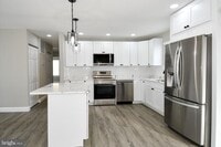 Building Photo - 2101 Norlinda Ave