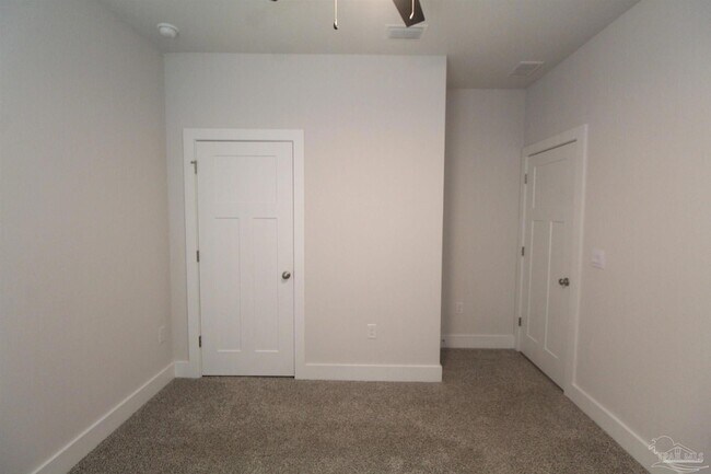 Building Photo - 3111 Silver Maple Dr