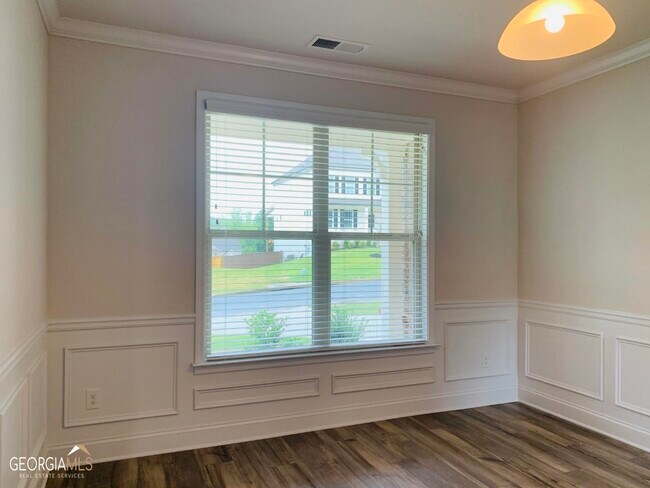 Building Photo - 7660 Tiberon Pkwy