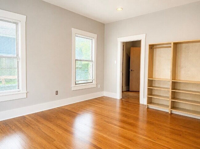 Building Photo - 4530 Walker St