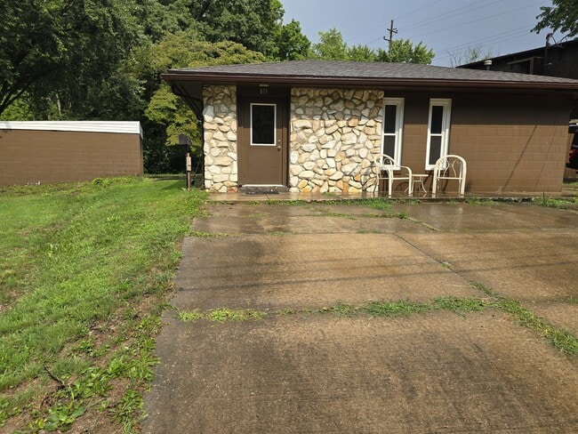 Building Photo - 811 Marvin St