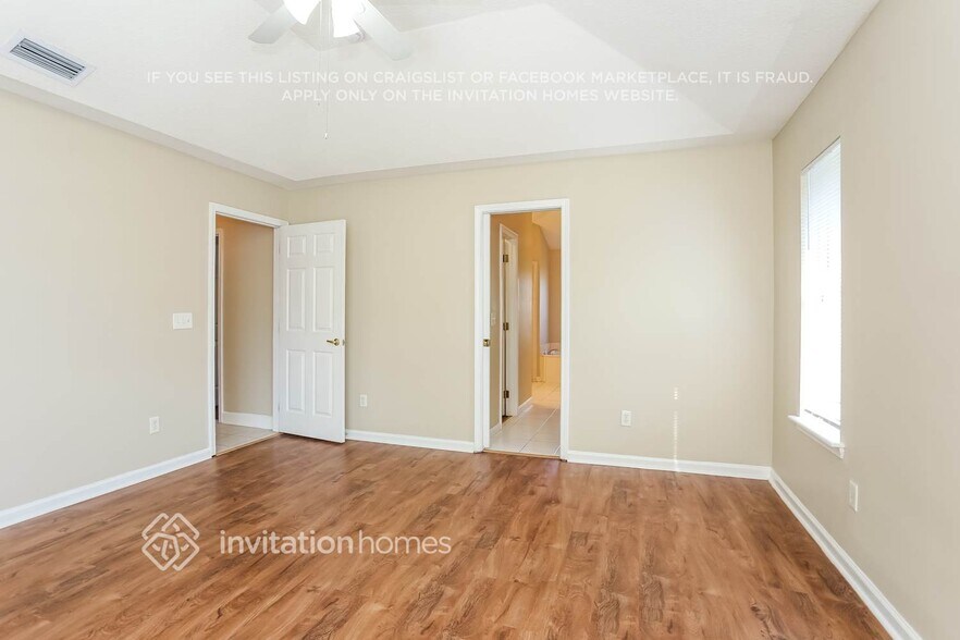 Building Photo - 538 New Brunswick Terrace