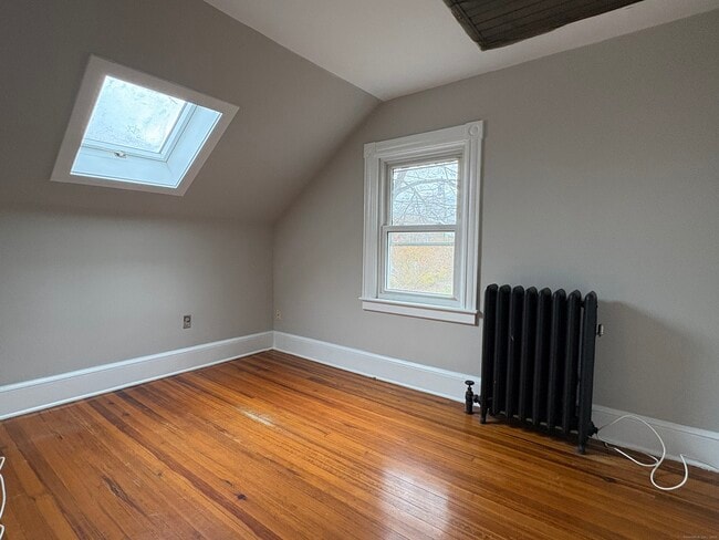 Building Photo - 15 Omo St