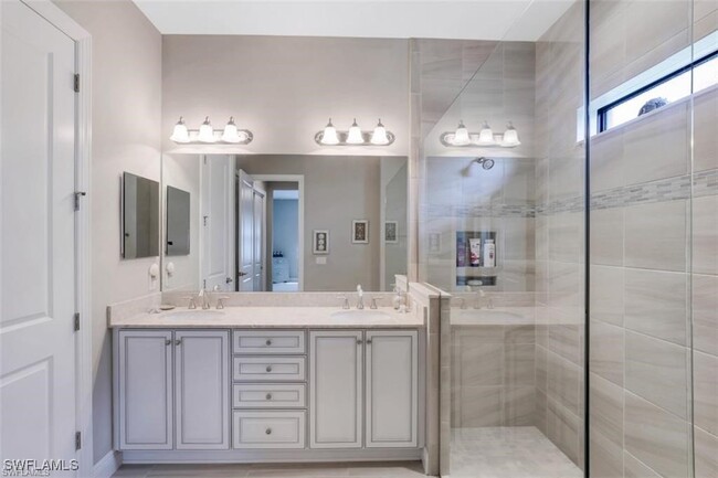 Building Photo - 4714 Formosa Dr