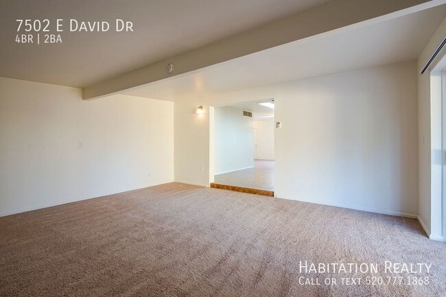 Building Photo - 7502 E David Dr
